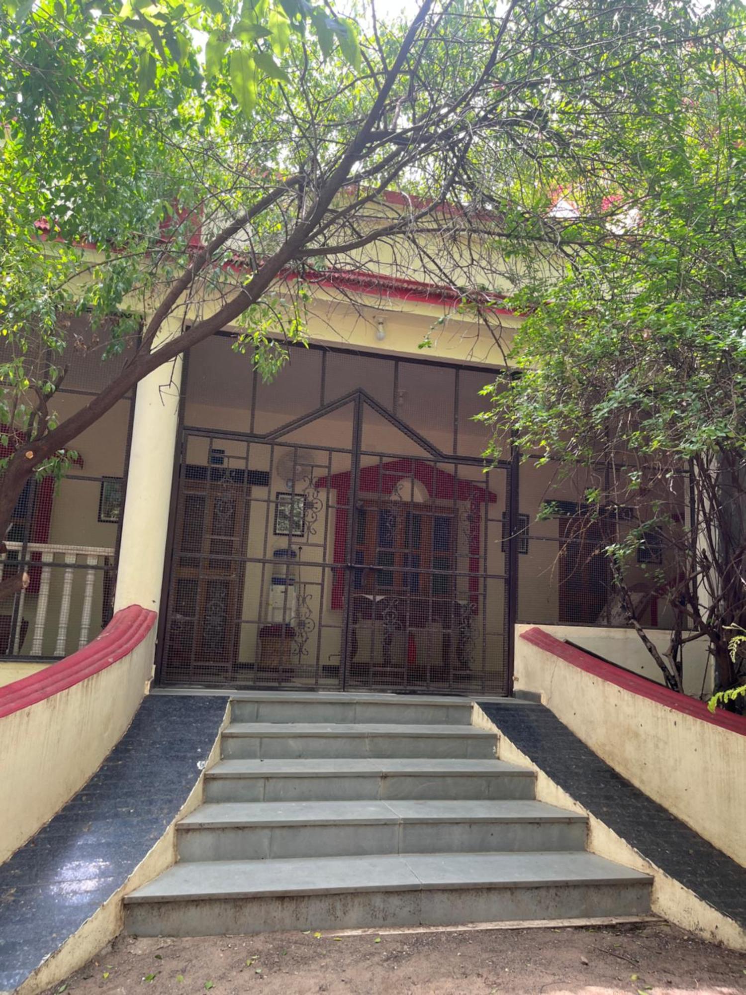 Sharad Baug Homestay Bhuj Luaran gambar