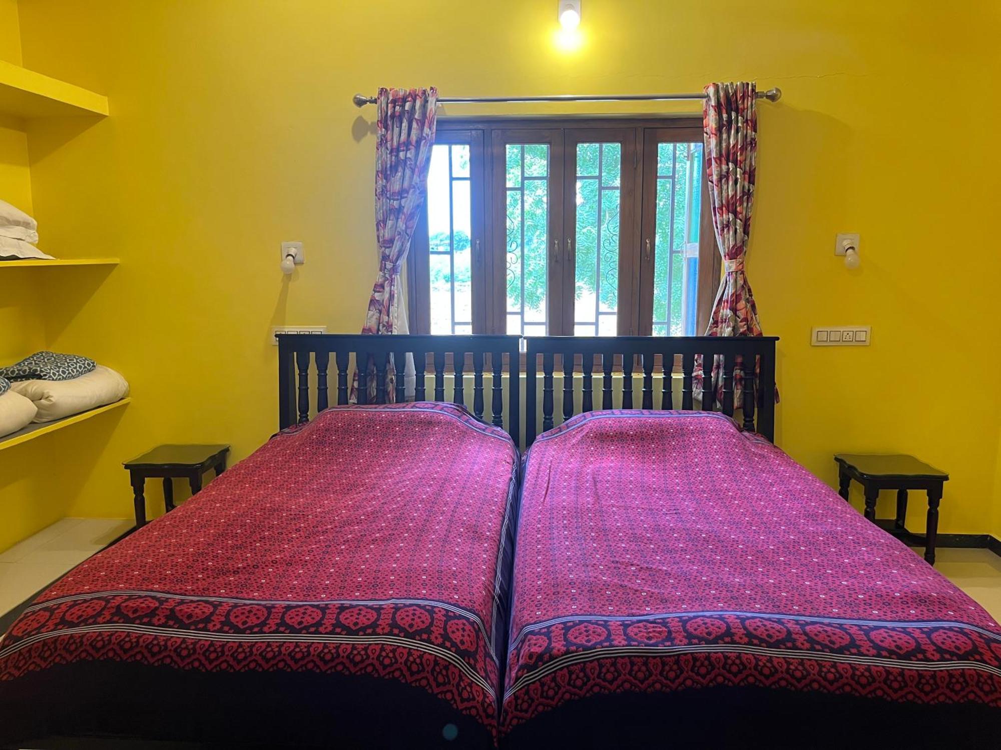 Sharad Baug Homestay Bhuj Luaran gambar