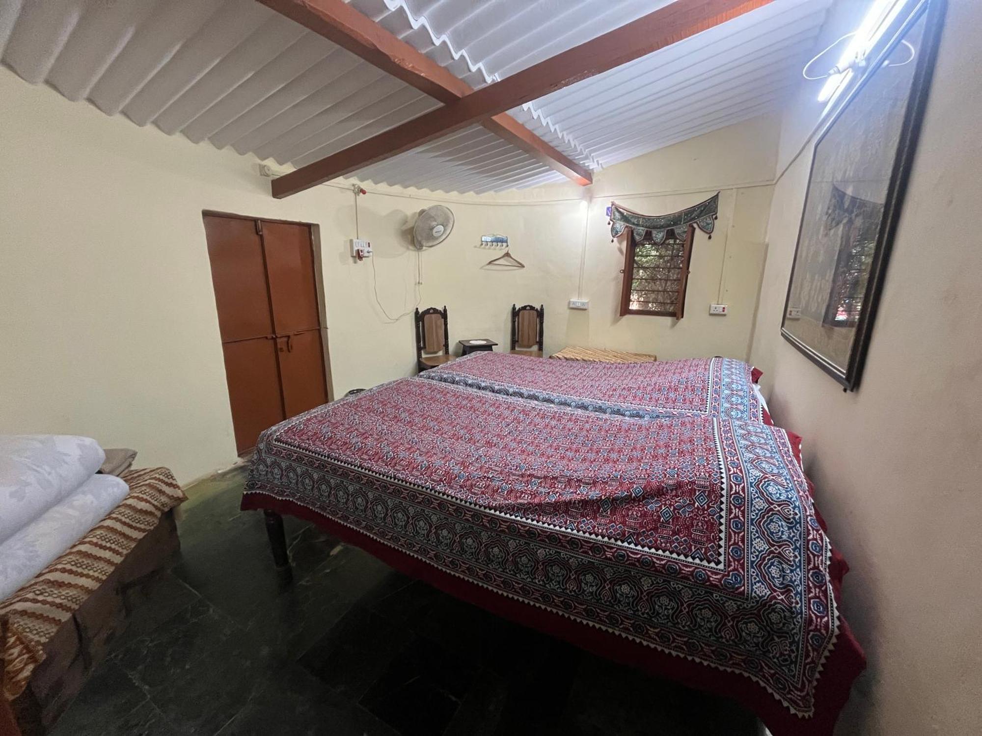 Sharad Baug Homestay Bhuj Luaran gambar